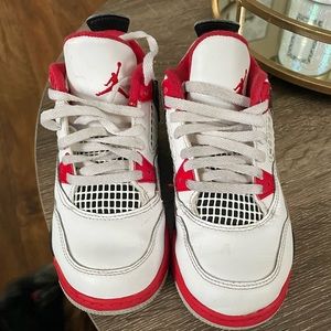 Kids Jordan 4 Fire Red